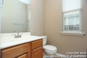 Building Photo - 14514 Redwood Valley