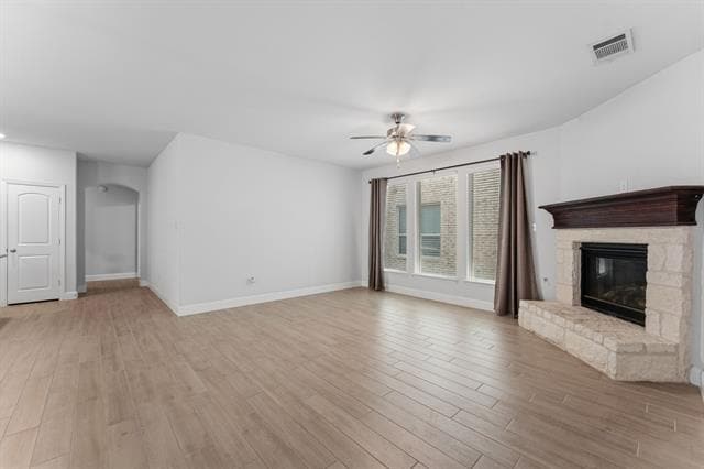 Building Photo - 2104 Barx Dr