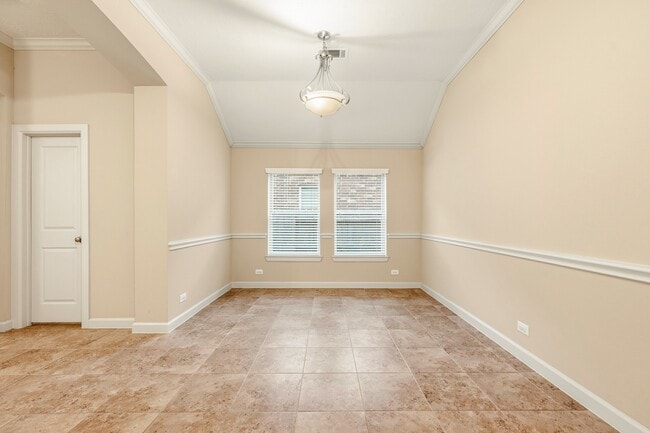 Building Photo - 18315 E Willow Oak Bend Dr