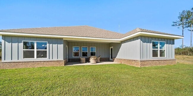 Building Photo - 31470 Shadwell Dr