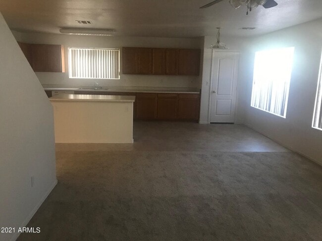 Building Photo - 1033 S San Vincente Ct