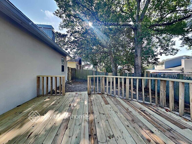 Building Photo - 553 Rapid Falls Dr
