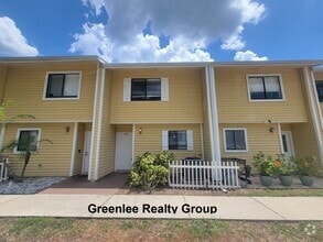 Building Photo - Don't miss this beautiful, peaceful, updat...