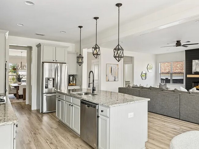 Building Photo - Fabulous 5BR Home in Thompsons Station