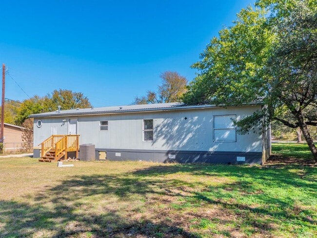 Building Photo - 301 N Buffalo Ave