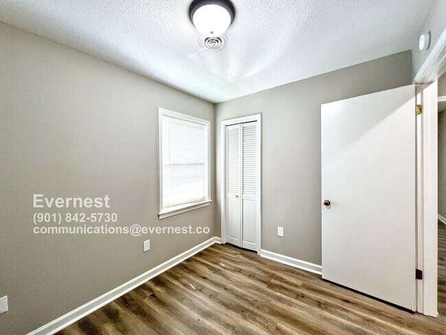 Building Photo - 731 Cumberland Cove
