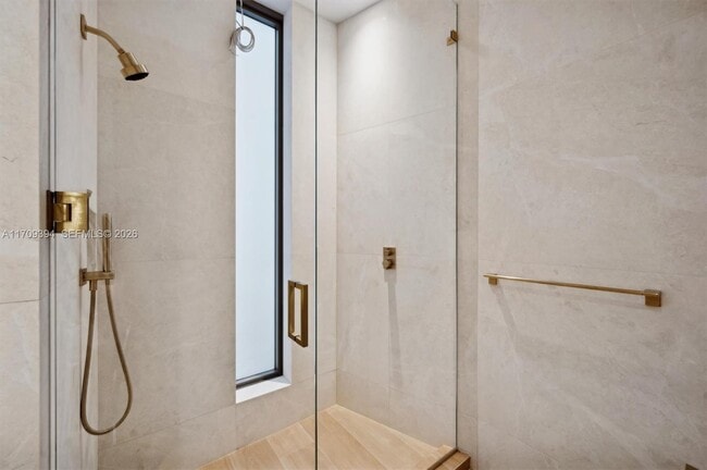 Building Photo - 424 W Rivo Alto Dr