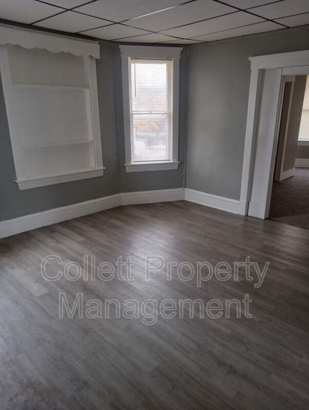 Building Photo - 3912 Archwood Ave