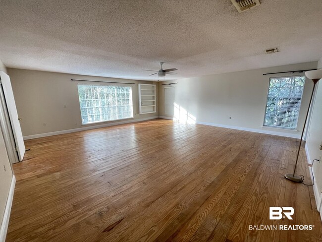 Building Photo - 6621 Purvis Rd