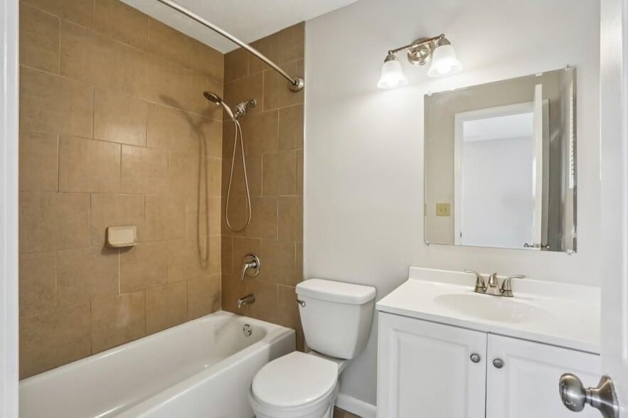 Building Photo - 1509 Kilmuir Way