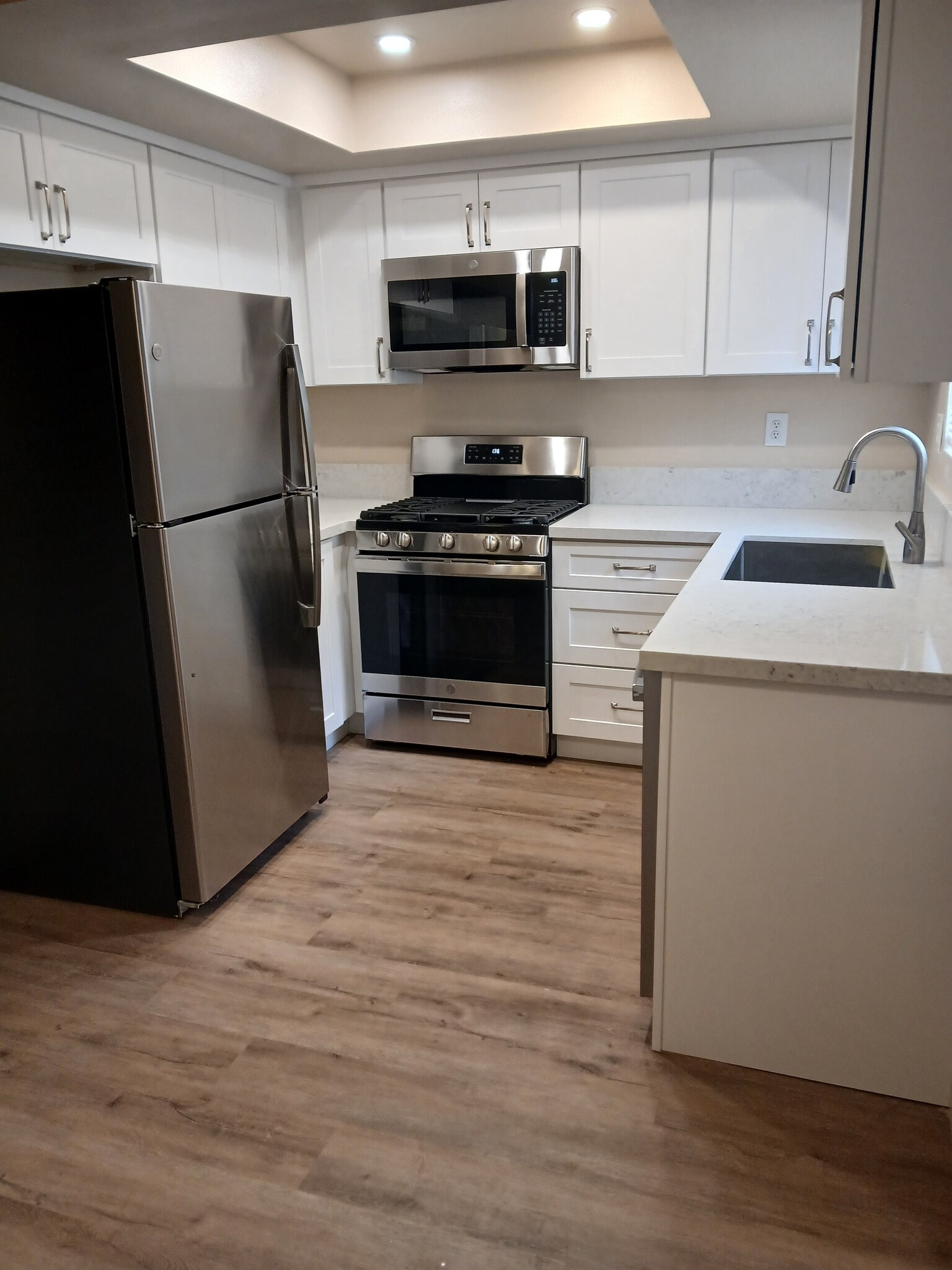 Kitchen - 2438 S Nadine St