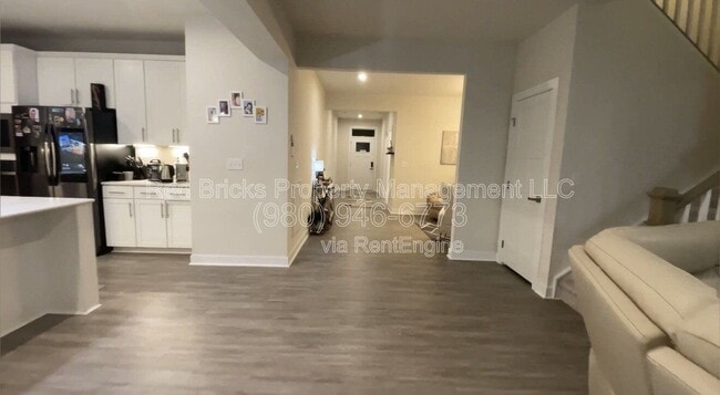 Building Photo - 10188 Harvest Gold Dr