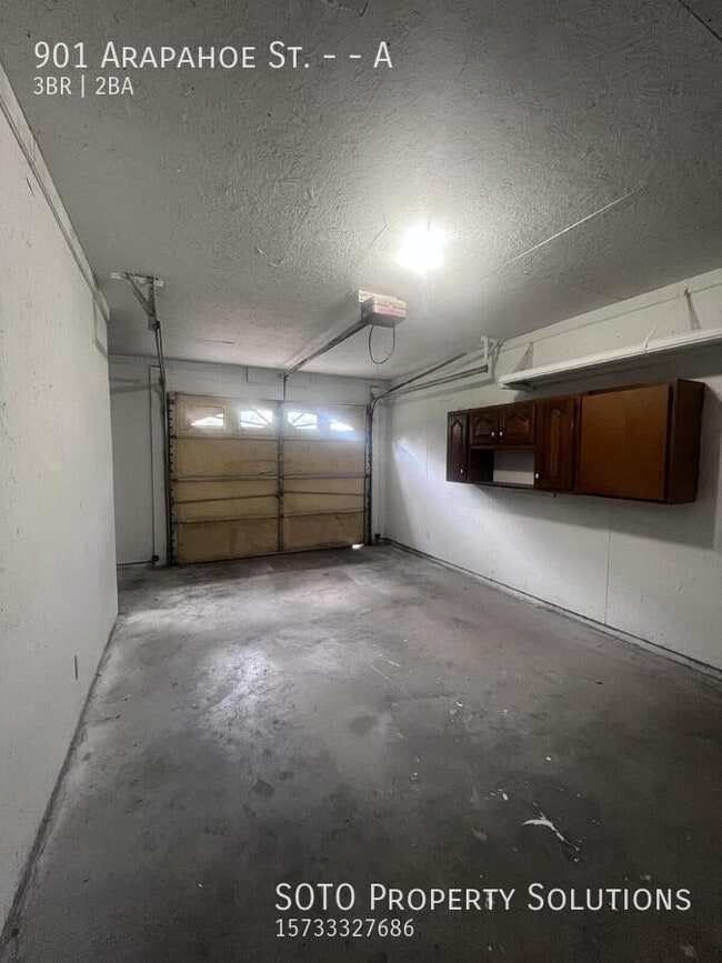 Building Photo - 901 Arapahoe Dr
