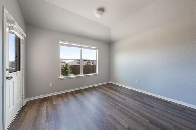 Building Photo - 414 Pentire Way