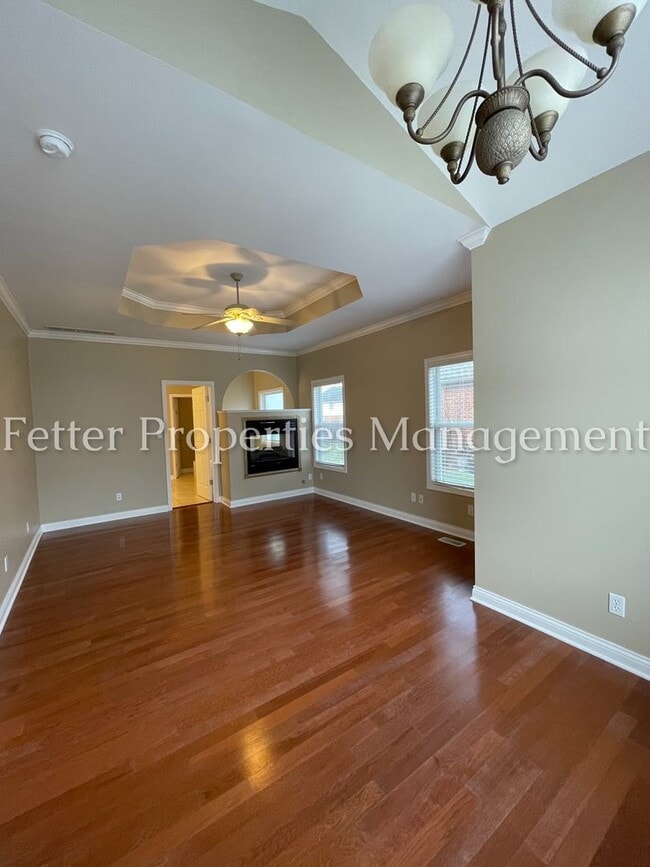 Building Photo - Gorgeous Northside Home