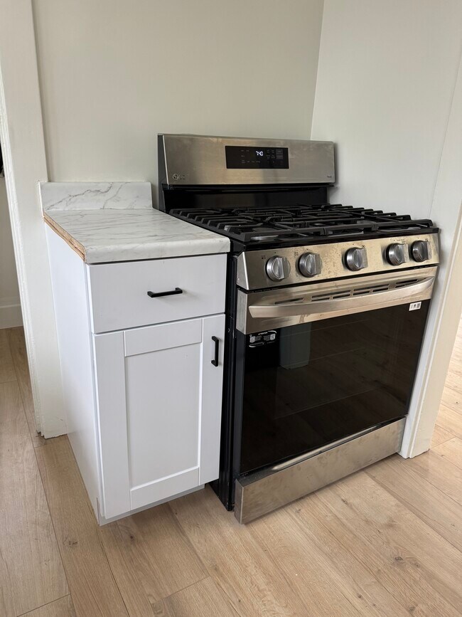 Building Photo - 1313 17th St