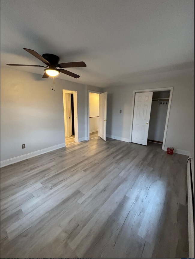 Building Photo - 141 E High St