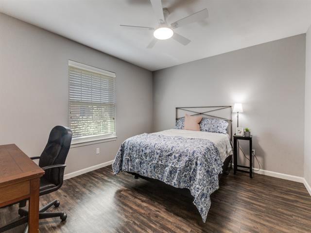 Building Photo - 6037 Sandhurst Ln