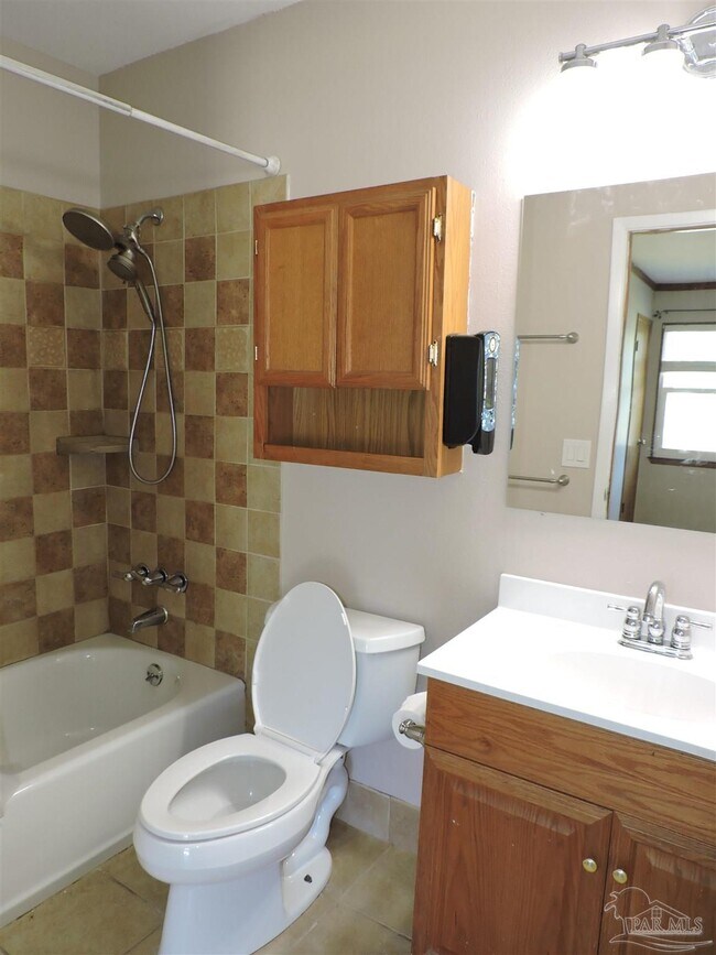 Building Photo - 4200 W Avenida De Golf