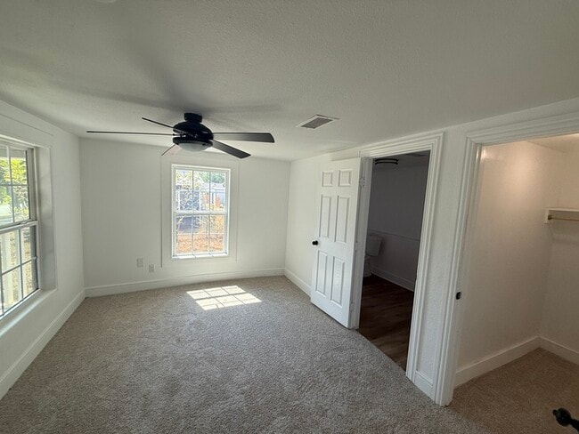 Building Photo - 1301 S Scullin Ave