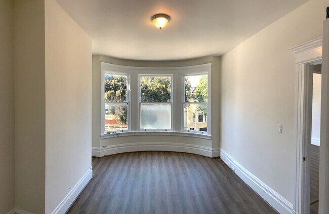 Building Photo - 756-758-758 8th Ave