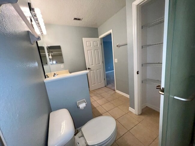 Building Photo - AVAILABLE NOW! Charming 2 Beds 2.5 Bath Townhome! 2 MASTER SUITES! Attached one car garage!! Extr...