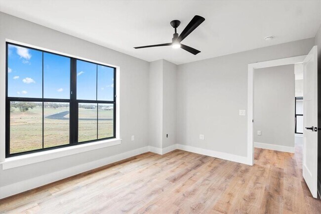 Building Photo - 205 Avenue None Ave
