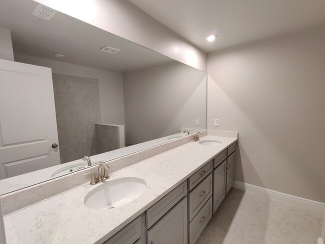 Building Photo - 6025 Grand Sonata Ave