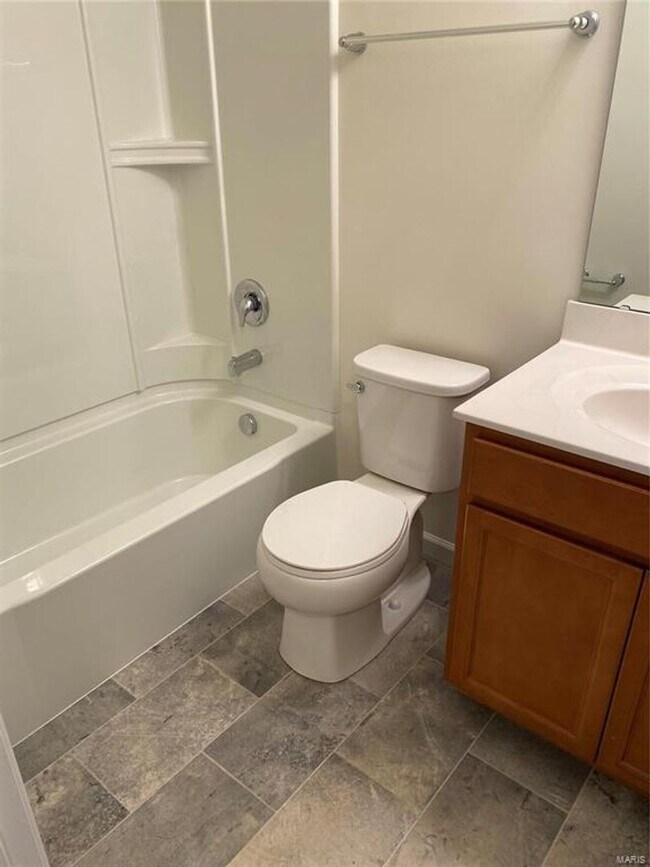 Building Photo - 612 Summer Breeze Ln