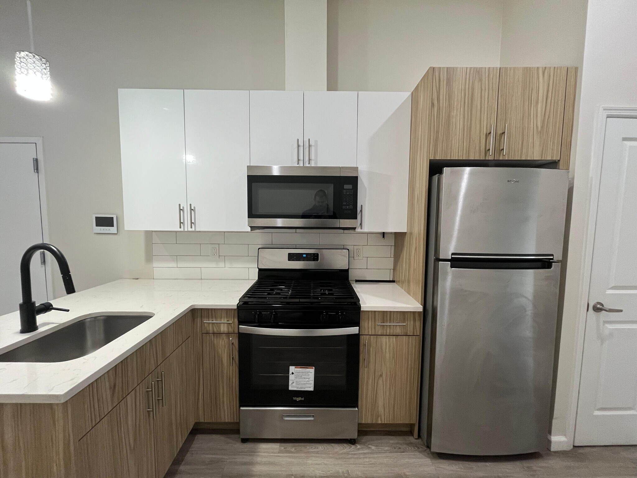 Building Photo - 125 Saint Pauls Ave