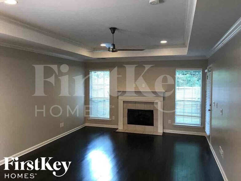 Building Photo - 4248 Fieldstone Way