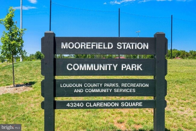 Building Photo - 22595 Willington Square