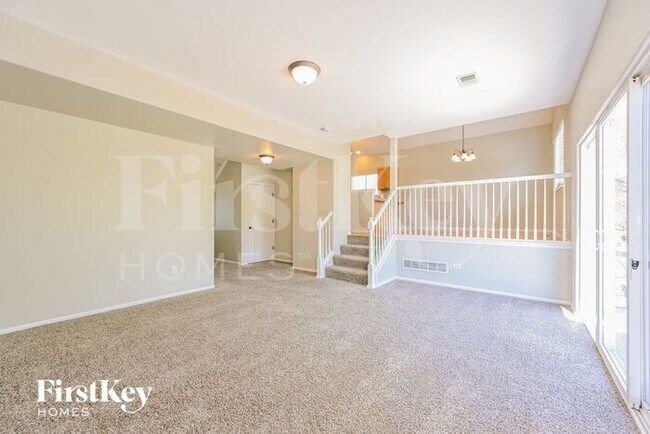 Building Photo - 646 Alta St