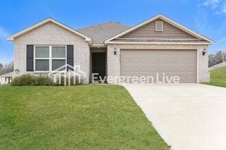 Building Photo - 22 Erwin Dr