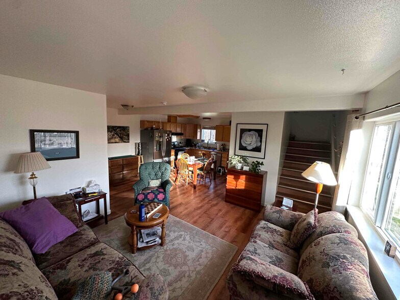 Building Photo - 3001 N Chandelle Ct