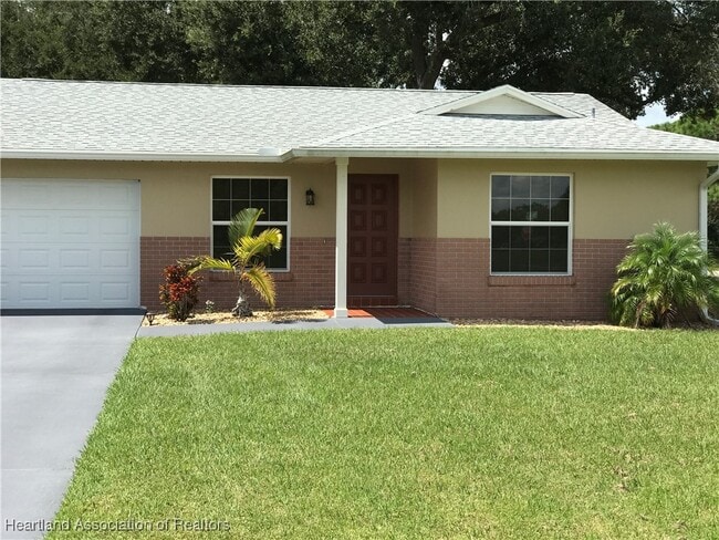 Primary Photo - 218 Mimosa Ct