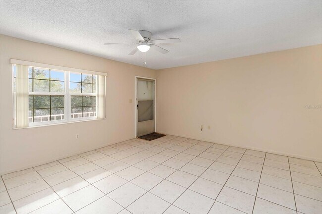 Building Photo - 2500 Lee Rd