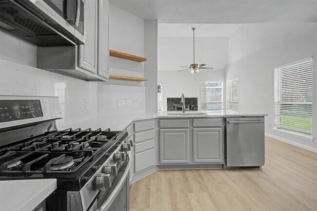 Building Photo - 4351 Palmer Plantation Dr