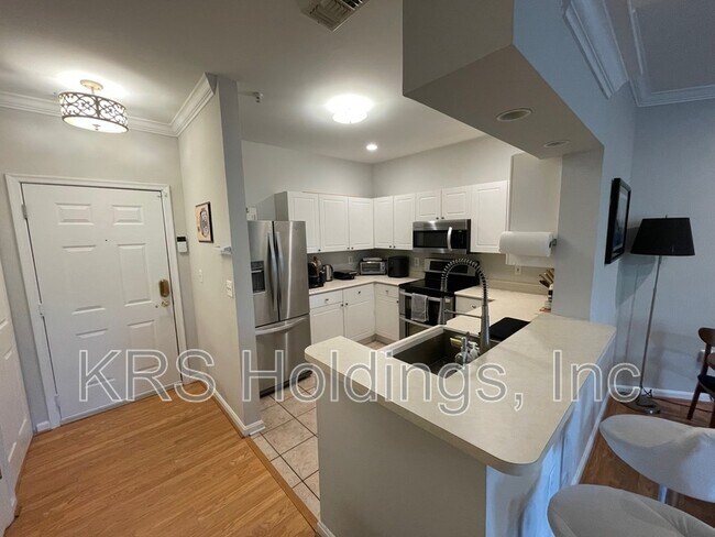 Building Photo - 4550 Strutfield Ln