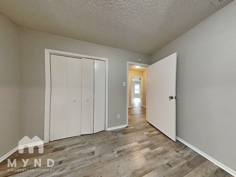 Building Photo - 2458 Avenue A