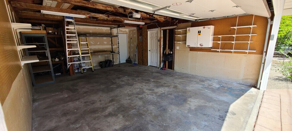 Building Photo - 514 Osborn Ln