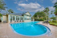 Building Photo - 13703 Richmond Park Dr N