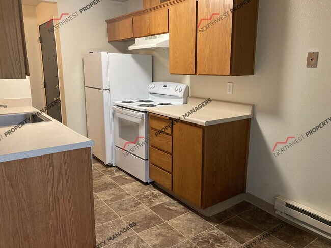 Interior Photo - r45a Laurel Court Apts.
