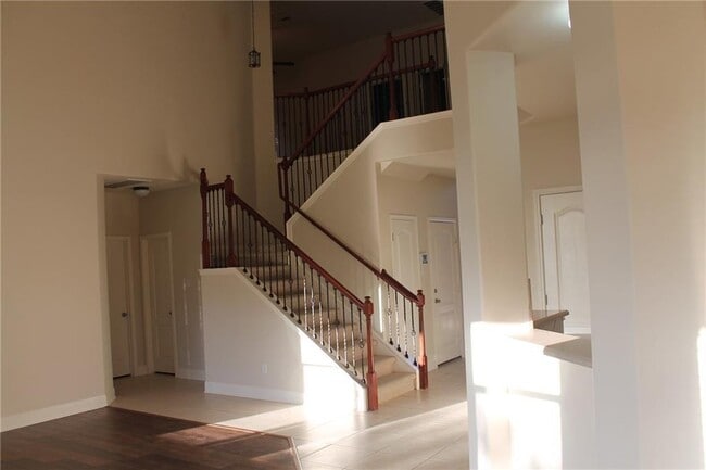 Building Photo - 2513 Rusk Ct