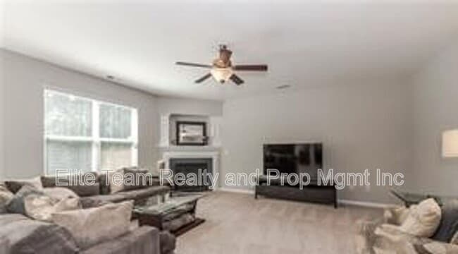 Building Photo - 13027 Rothe House Rd