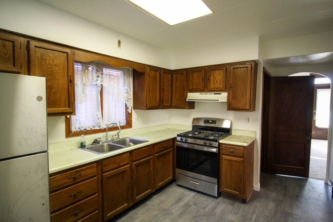 Building Photo - 316 Pine St