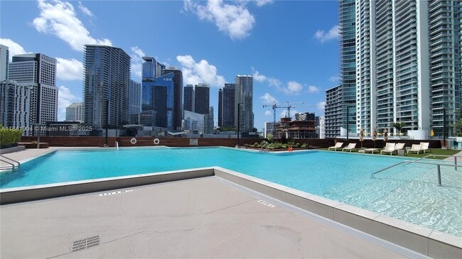 Building Photo - 350 S Miami Ave