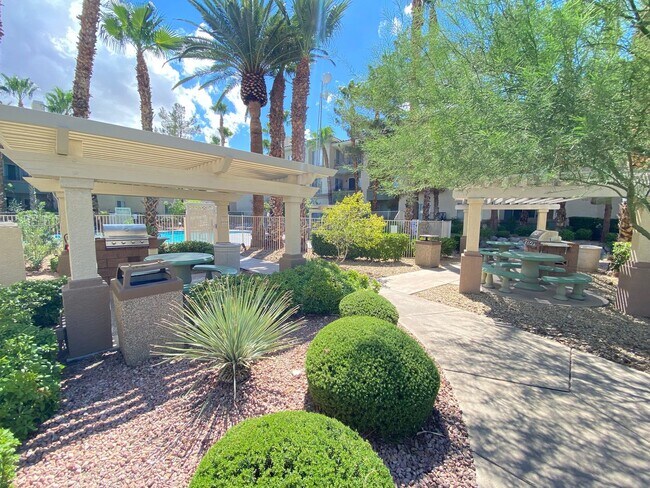 Building Photo - 7143 S Durango Dr
