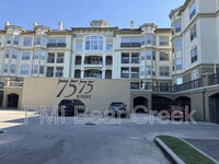 Building Photo - 7575 Kirby Dr