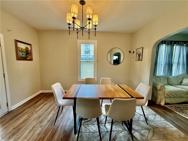 Building Photo - 1206 Foster Ave